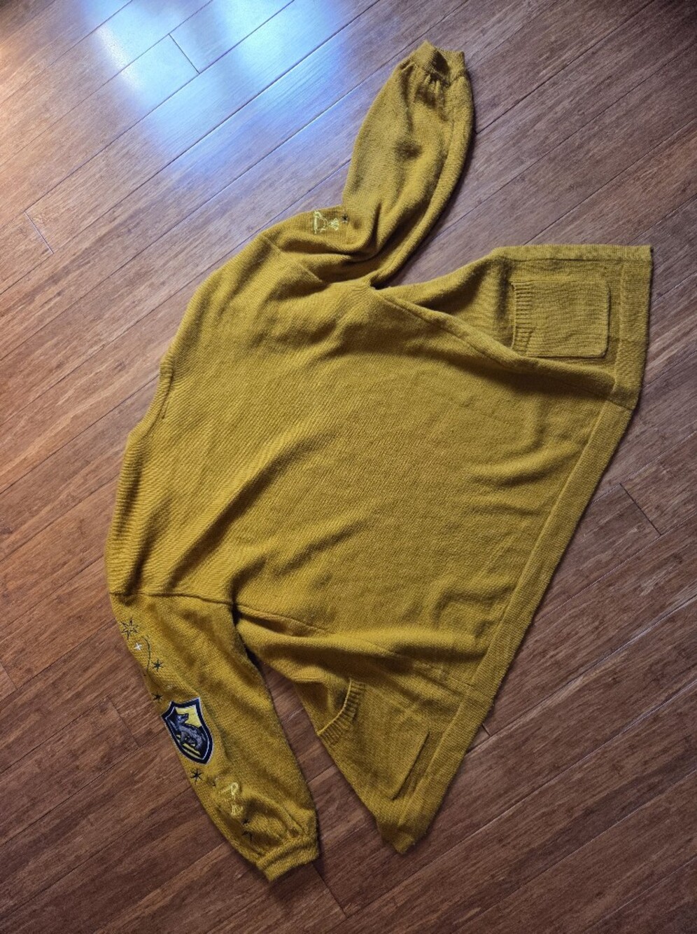 Harry Potter Hufflepuff Mustard Embroidered Cardigan Sweater Large House Cup - Picture 10 of 10